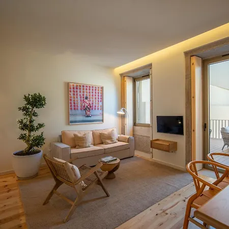 Апартаменты Sao Victor Residences - Private Pool For One Unit Only, Not Shared Порту